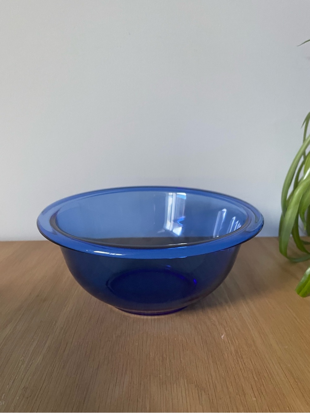 Vintage Pyrex Cobalt Blue Glass Mixing Bowl – Model #322 1-Litre Quart